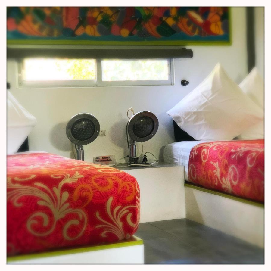 Somewhere Else Boutique Resort Mambajao Εξωτερικό φωτογραφία