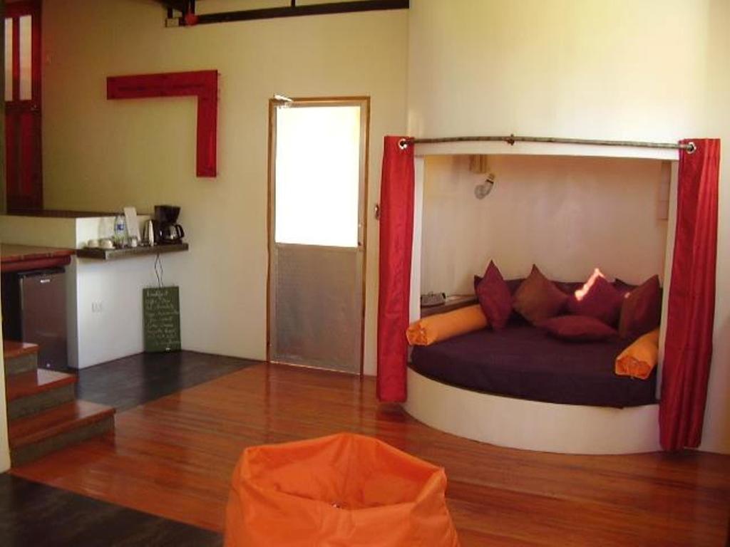 Somewhere Else Boutique Resort Mambajao Εξωτερικό φωτογραφία